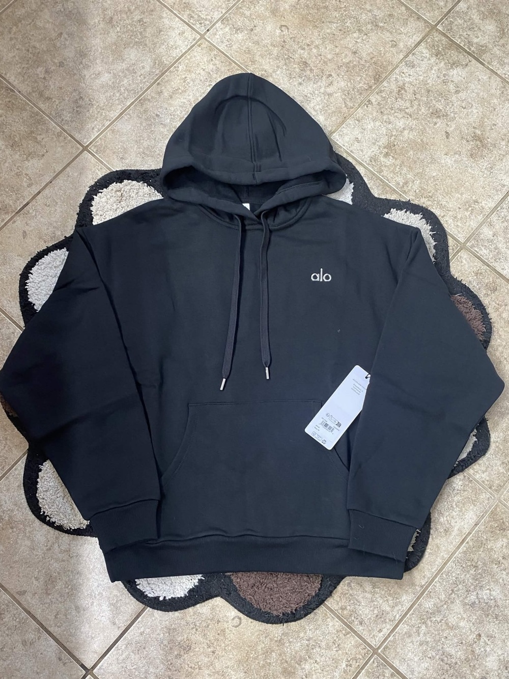 ALO Yoga Men's Black Accolade Pullover Hoodie